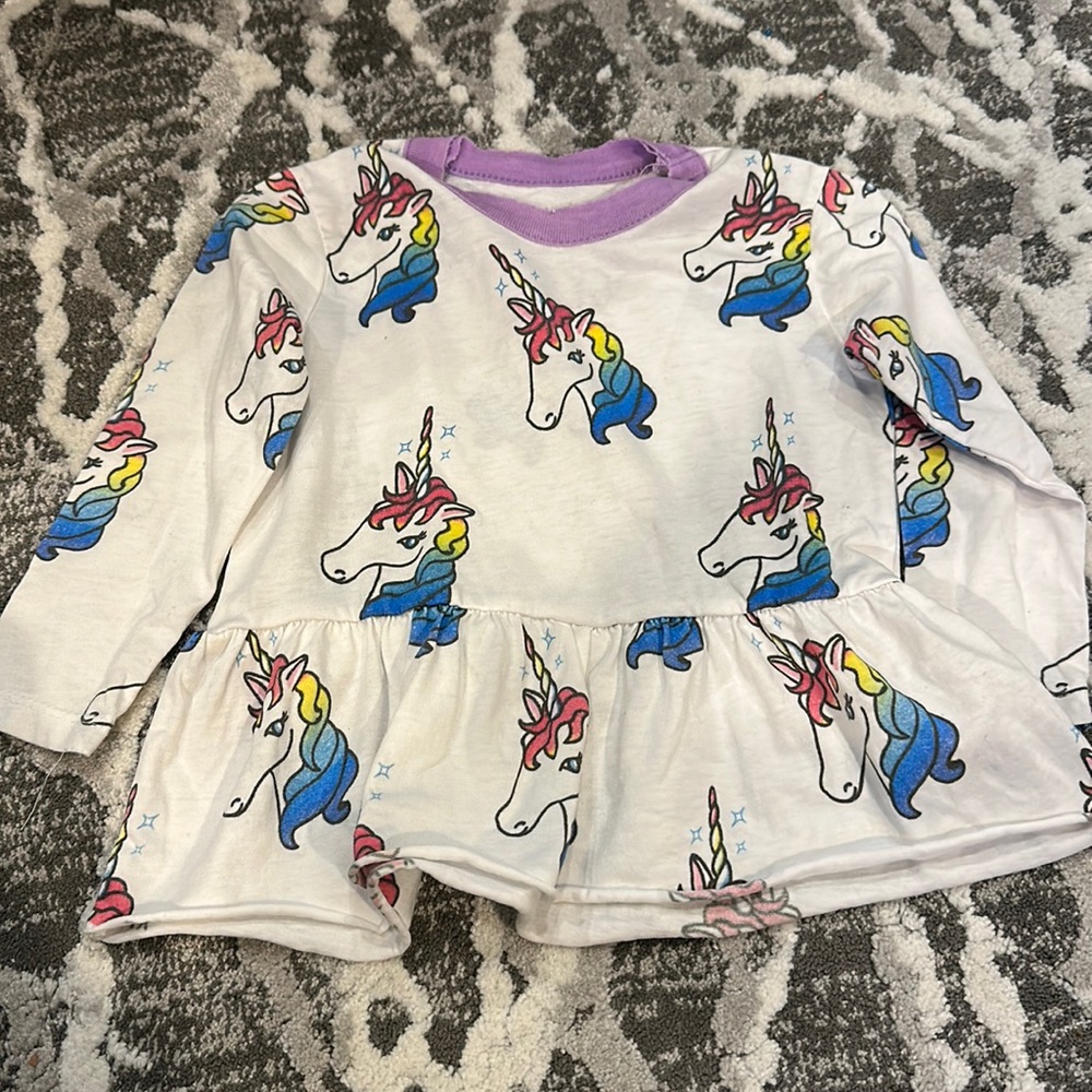 Chaser white unicorn ruffle long sleeve cotton tee.  Size 2.
